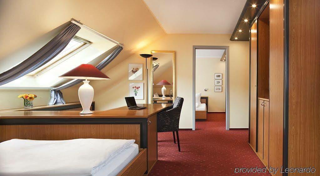 Comfort Hotel Ulm/Blaustein Екстериор снимка